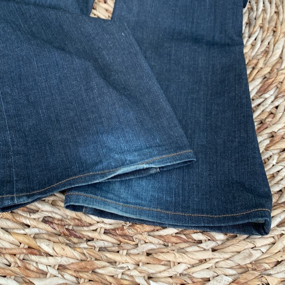 J Brand Curvy Fit Bootcut Jean in Pure - Picture 11 of 16